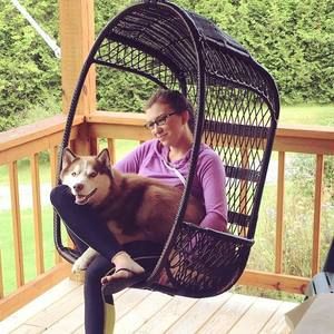 Meet your Posher, Caitlyn